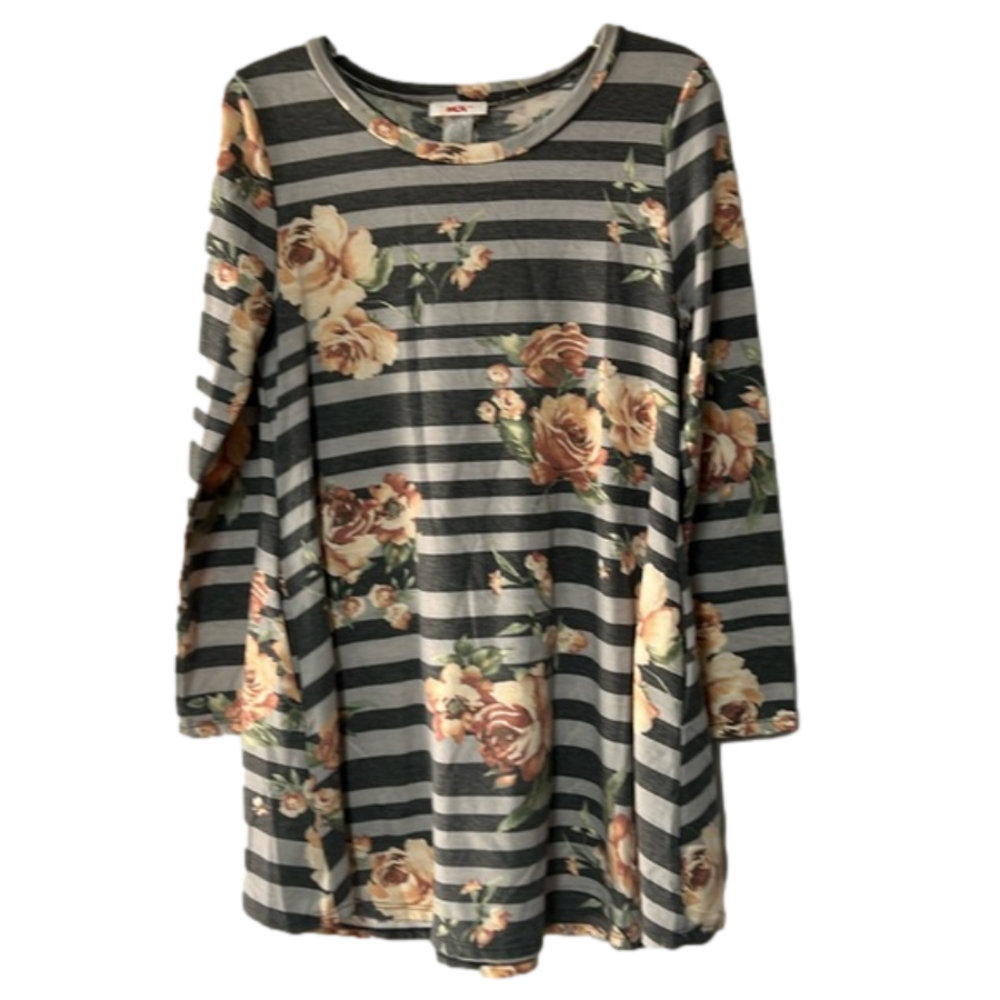 MOA Women’s size M floral print blouse with pockets on the‎ side long